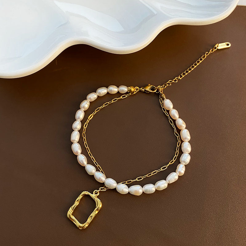 Square Pendant Pearl Bracelet