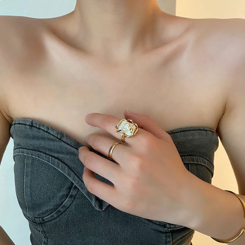 Baroque Pearl Square Ring