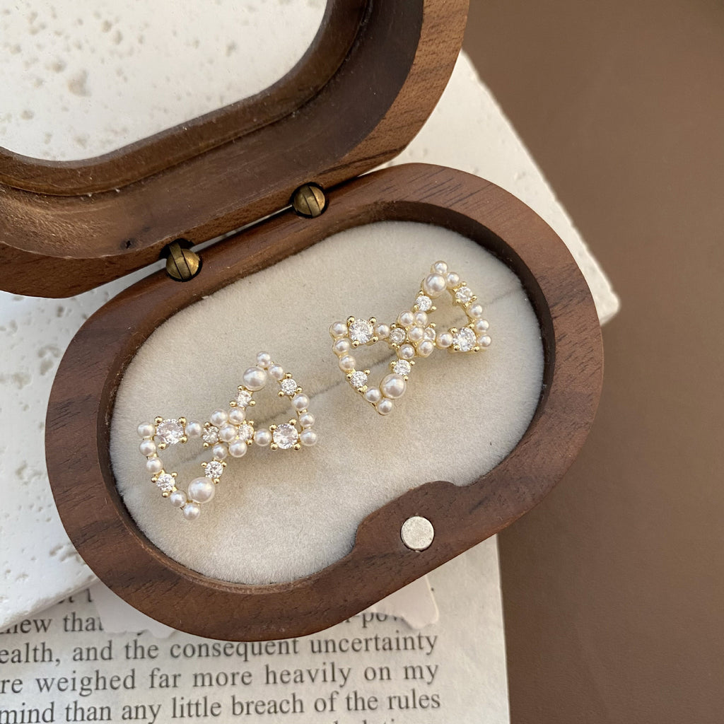 Rhinestone & Pearl Small Stud Earrings